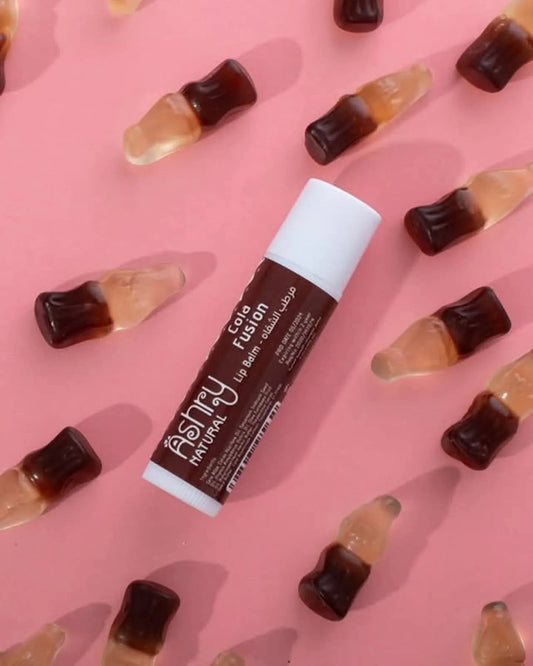 Lip stick cola